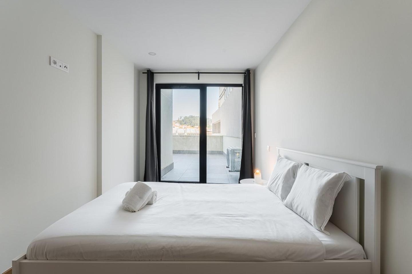 Guestready - Sleek Monochromatic In Bonfim Apartment Порто Екстериор снимка