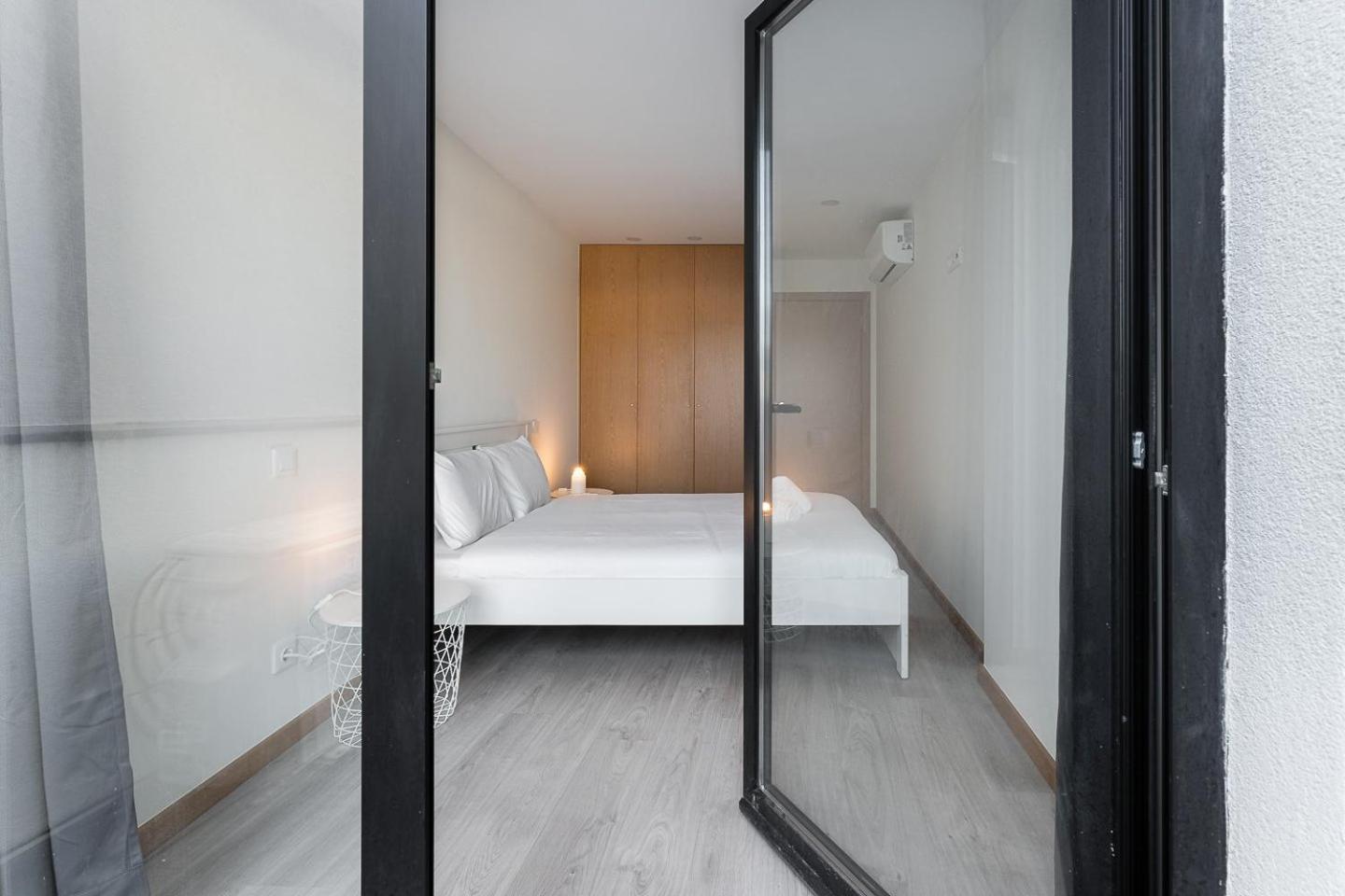 Guestready - Sleek Monochromatic In Bonfim Apartment Порто Екстериор снимка