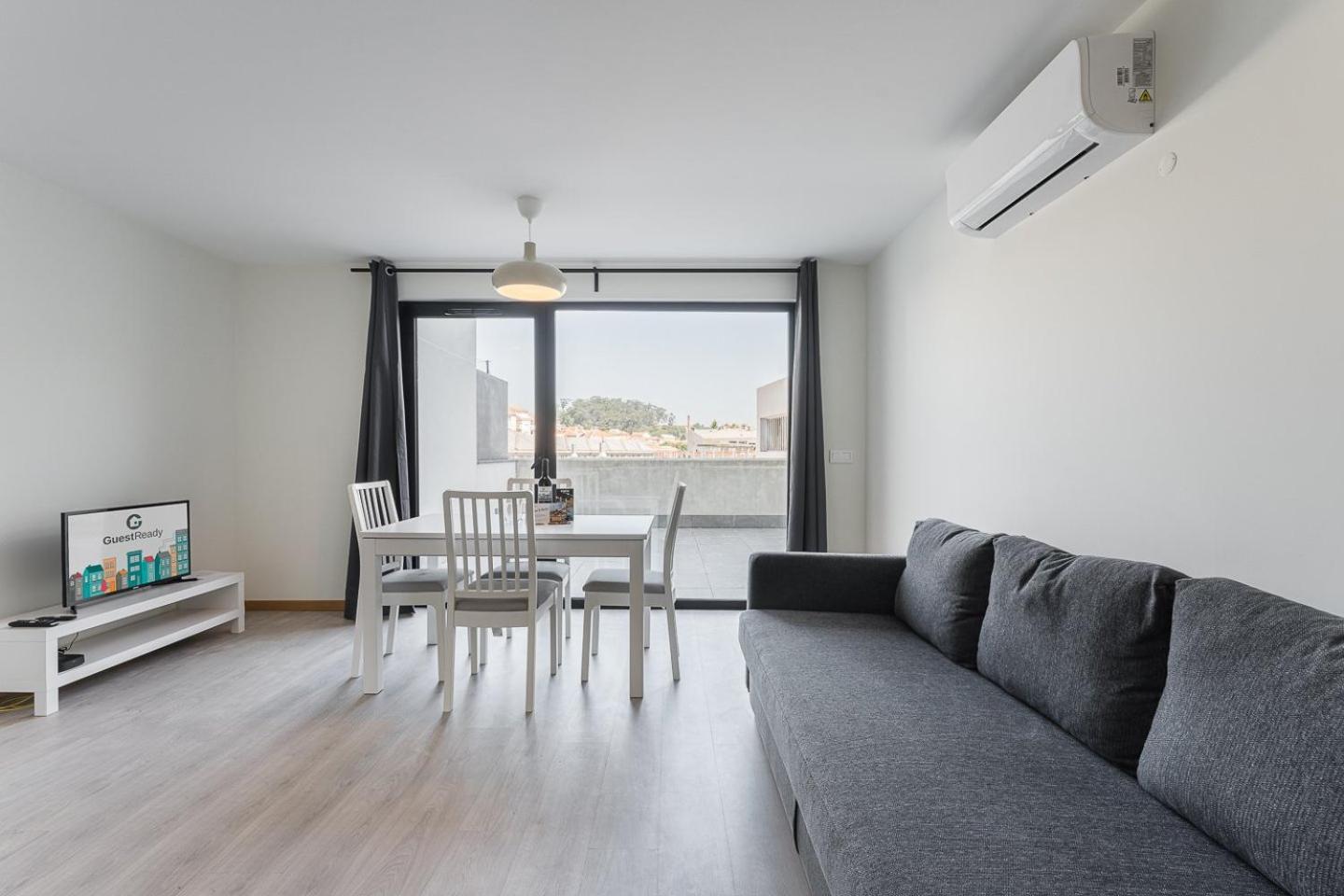 Guestready - Sleek Monochromatic In Bonfim Apartment Порто Екстериор снимка